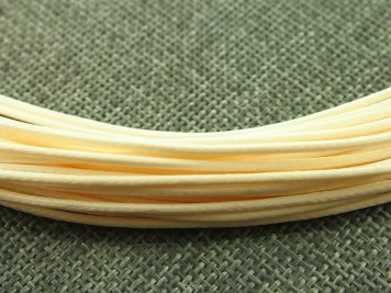 Sznurek Woskowany 1.5mm Kość Słoniowa 120cm