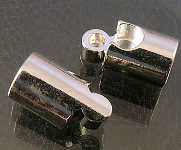 Verschlussdruck 22/9mm Loch 7mm dark silver
