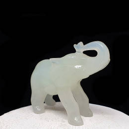 Rzeźba Słonia w Jadeicie 86x69x32 mm
