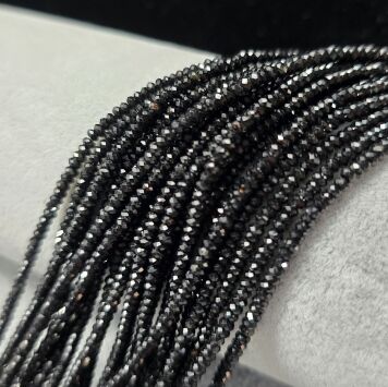 Turmalin Czarny 2,5x2 mm Oponka Fasetowana Szerl Skoryl