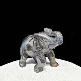 Rzeźba Słonia w Hematycie 66x53x34