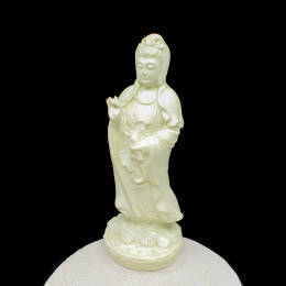 Rzeźba Bogini Mądrości w Zielonym Chryzoprazie 155x57x49 mm