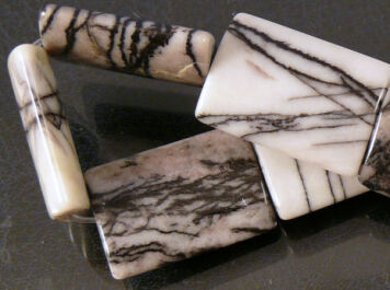 Jasper Picasso Rechteck 20/15 mm Schnur 40cm